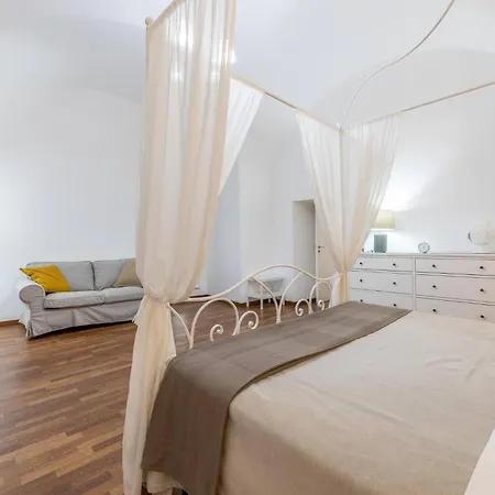 Corte Tiso * ليتشي